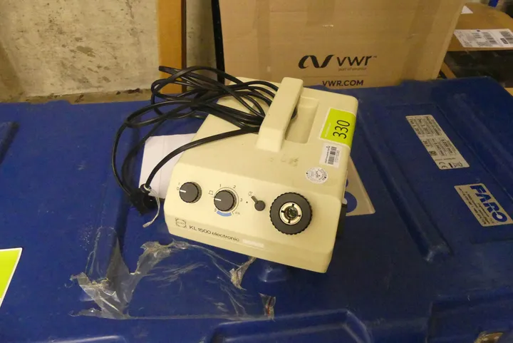Schott KL1500 electronic Kaltlichtquelle